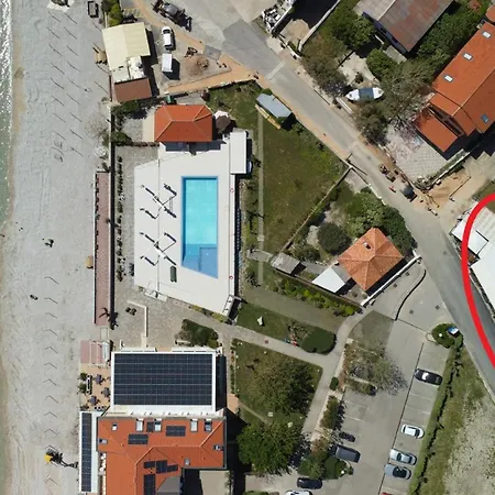 Kosec Πανσιόν Baška